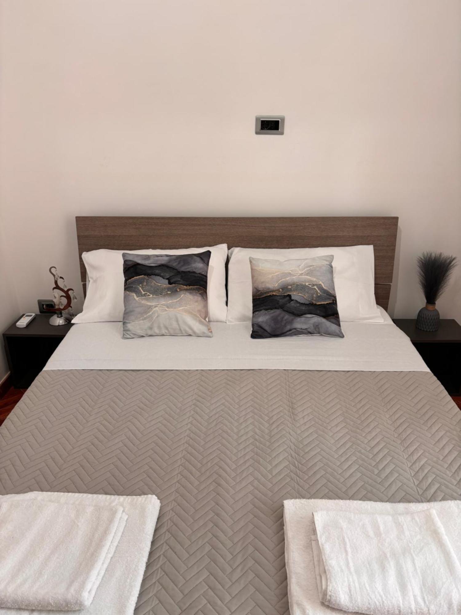 La Tela Di Elena Hotel Napels Buitenkant foto