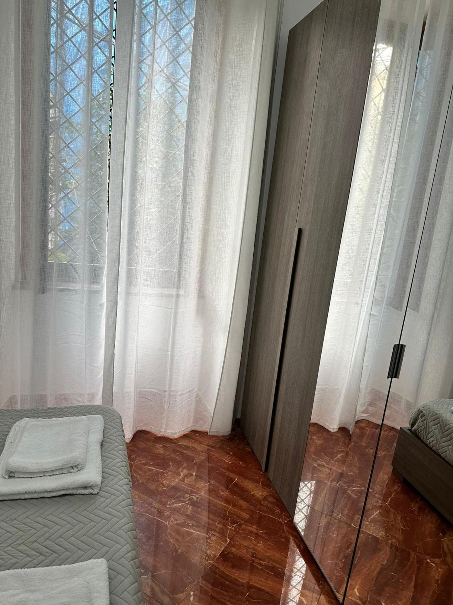 La Tela Di Elena Hotel Napels Buitenkant foto